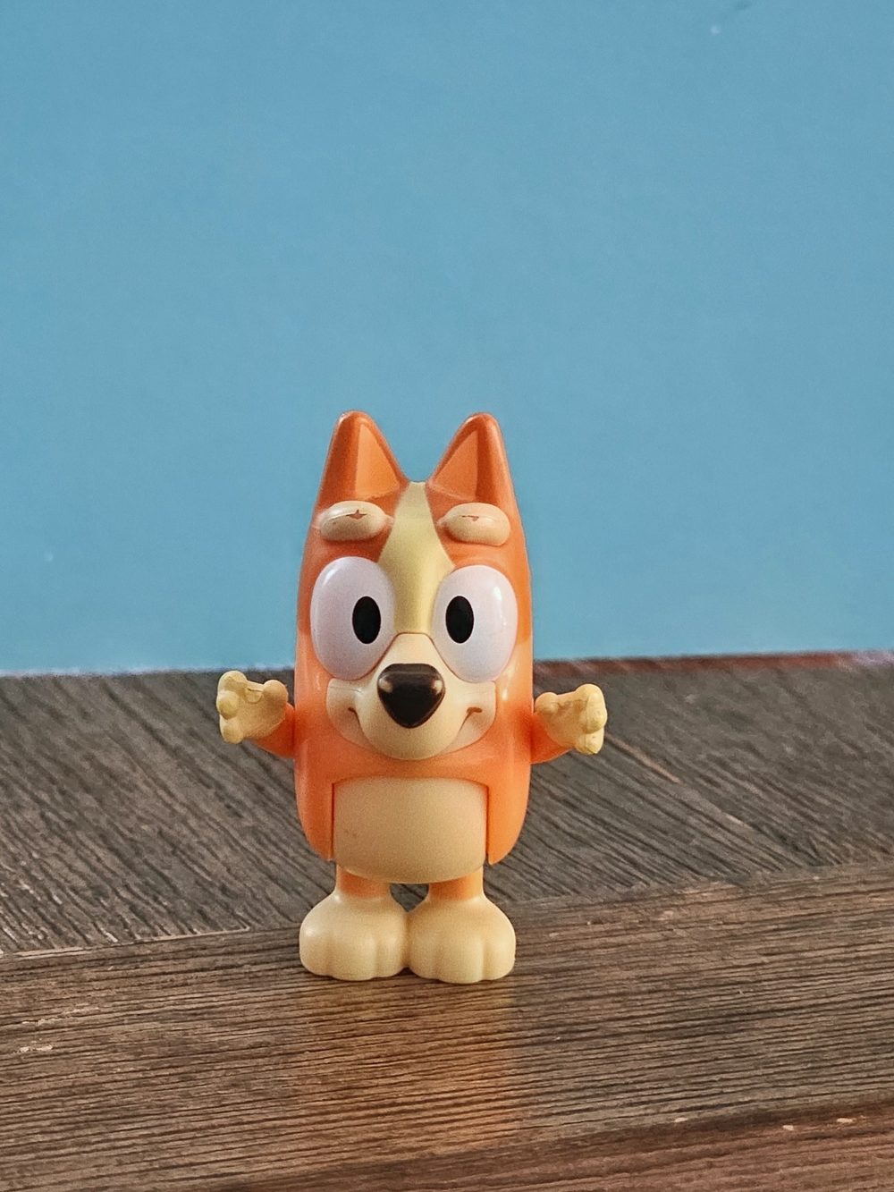 Bingo Figurine